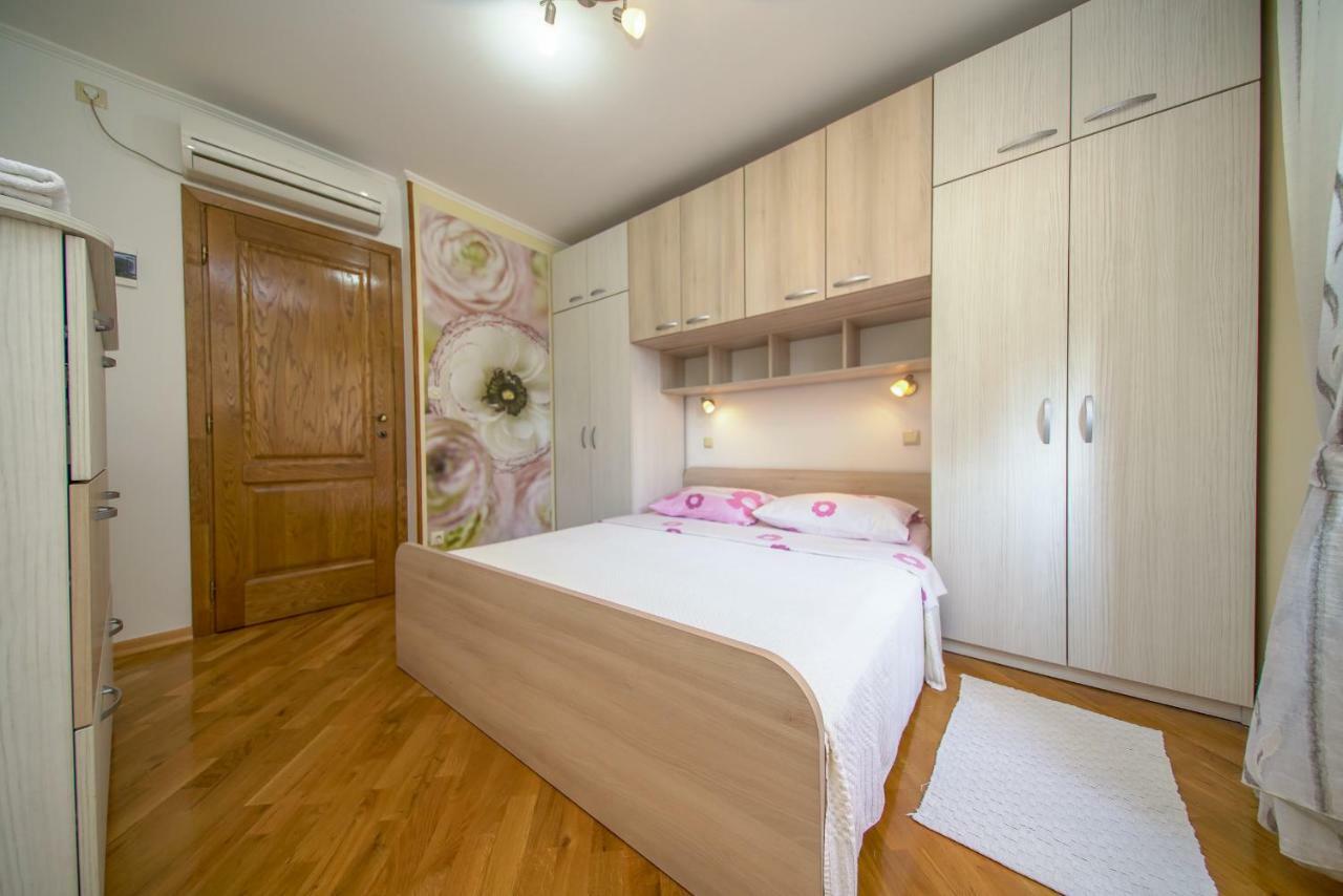 Apartment Stara Kuca Мали Стон Екстериор снимка