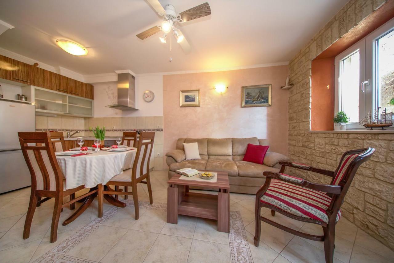 Apartment Stara Kuca Мали Стон Екстериор снимка